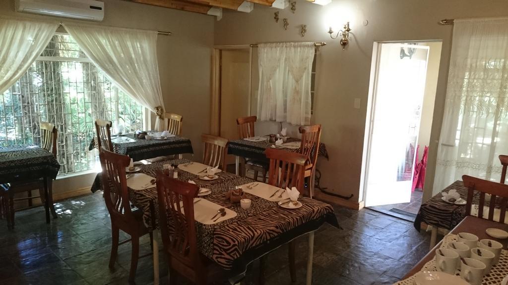 Ladybrand Guest House Екстер'єр фото